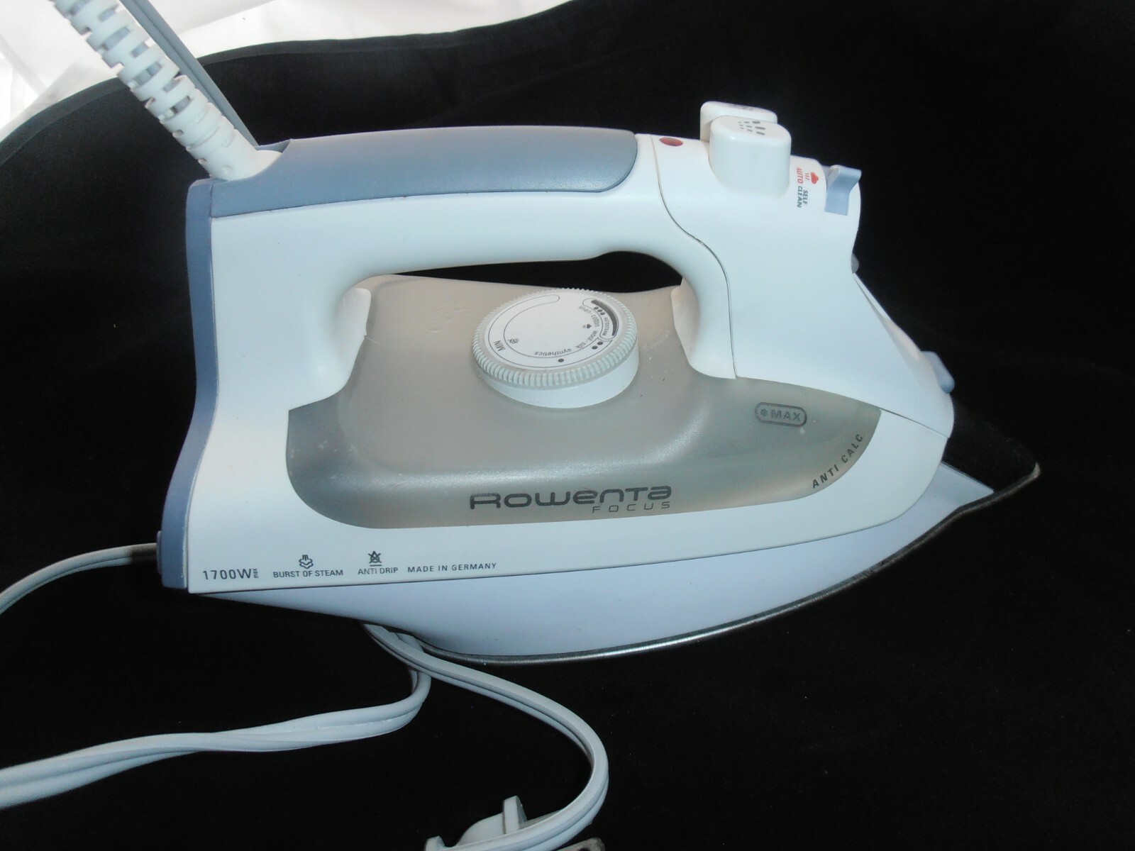 Rowenta DW5080 Focus Steam Iron