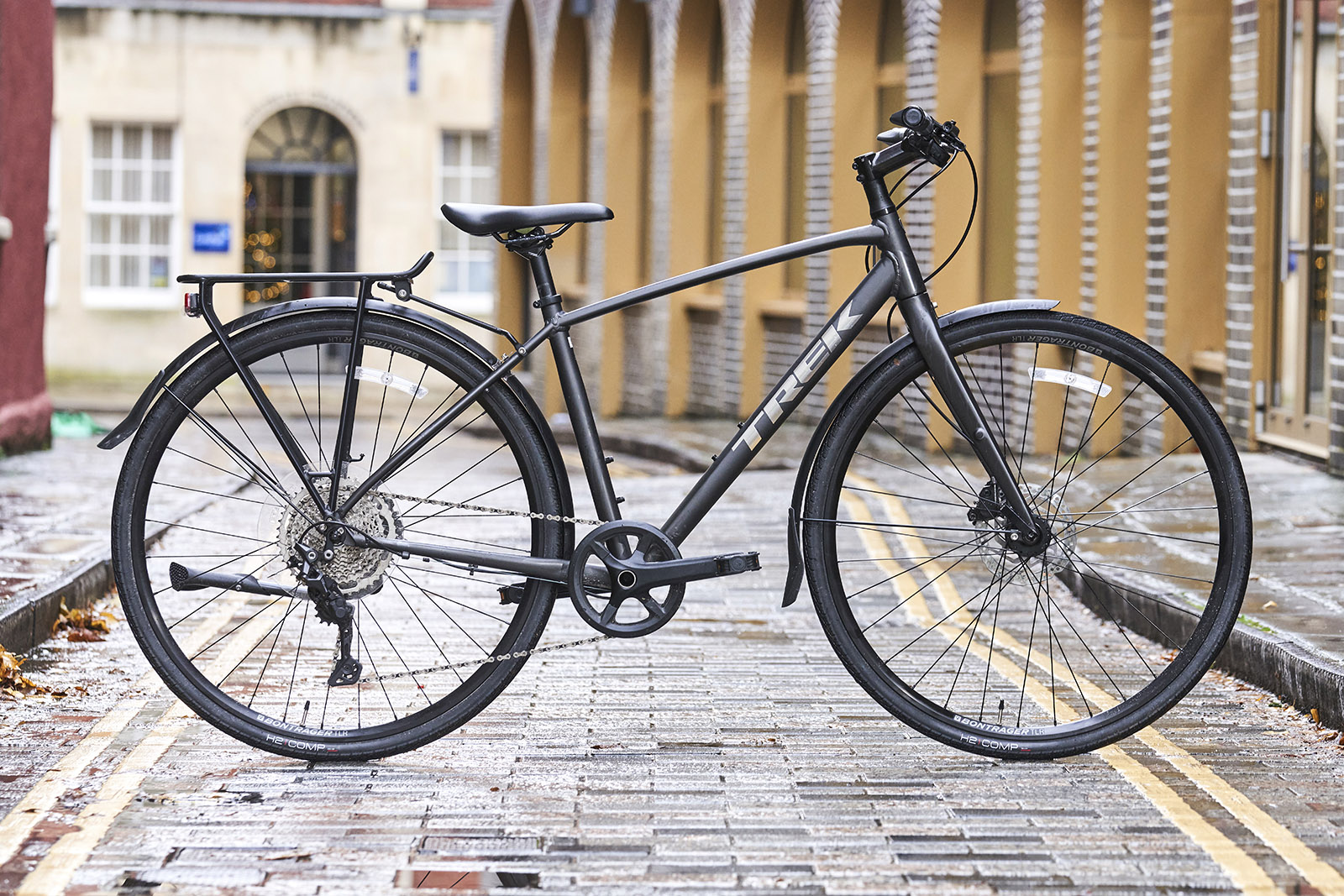 Trek FX 3 Disc Hybrid Bike