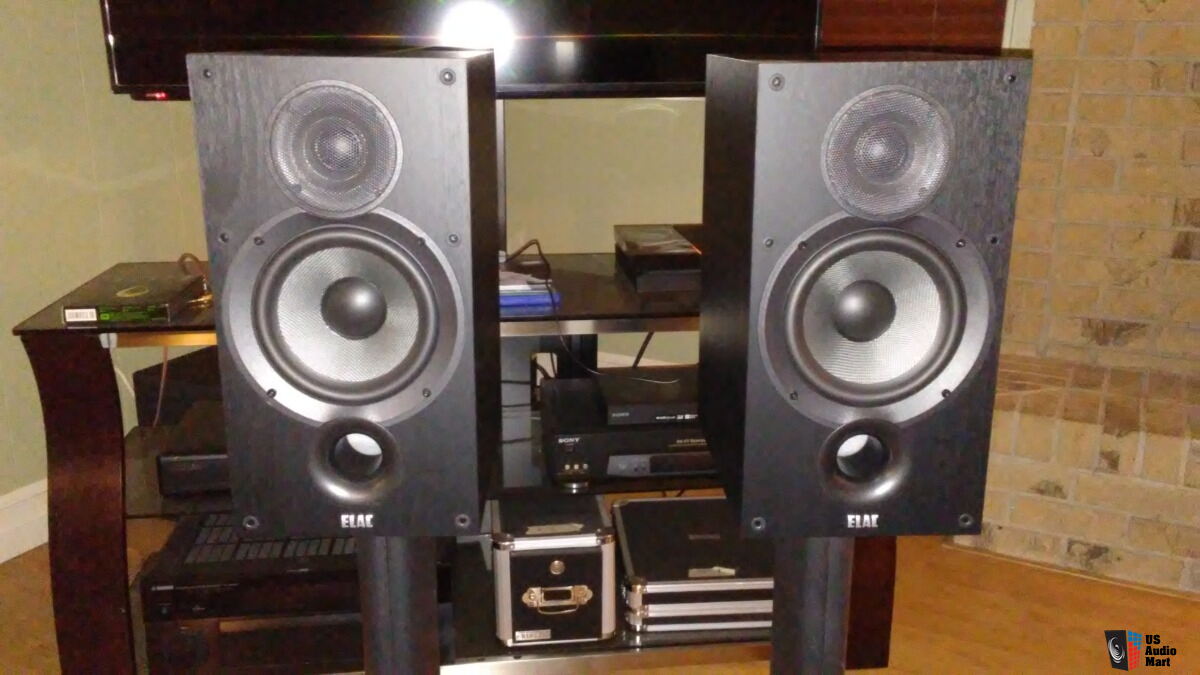 ELAC Debut 2.0 B6.2 Bookshelf Speakers